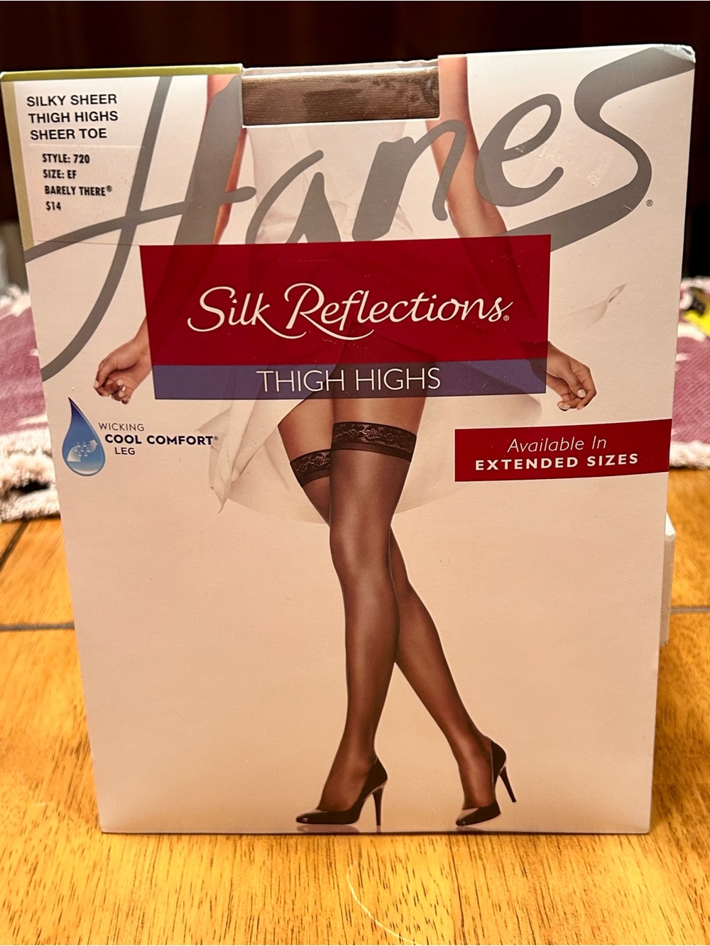 New Hanes Silk Reflections Sheer Thigh Highs in Barely There Size EF